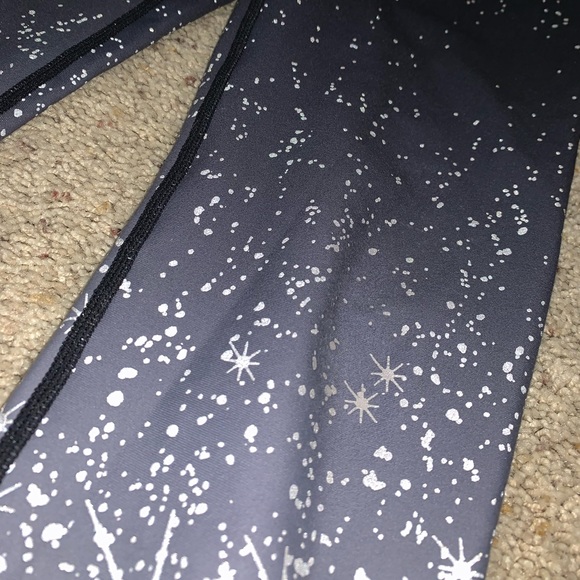 FABLETICS OMBRÉ REFLECTIVE STAR LEGGINGS SIZE XS - Picture 5 of 6